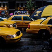taxis jaunes - Manhattan-USA-New York City-NYC-yellow-car-Alain Montaufier Photographe Poitiers